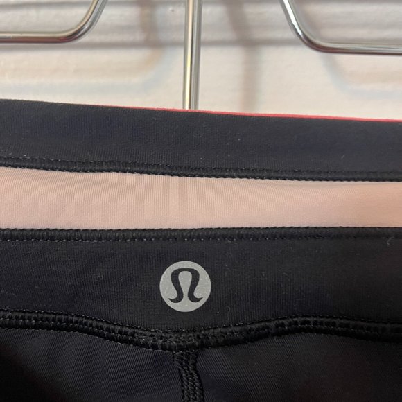 Lululemon Leggings 21" Inseam Multicolor Patterned Mesh - Picture 3 of 5